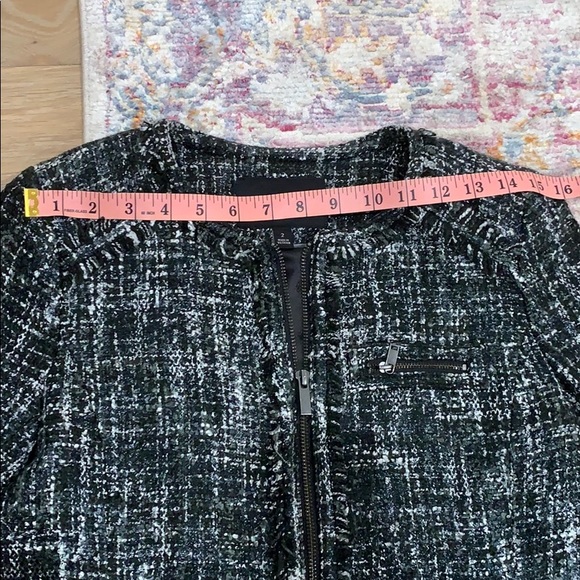 Banana Republic Tweed cropped jacket - Picture 3 of 5